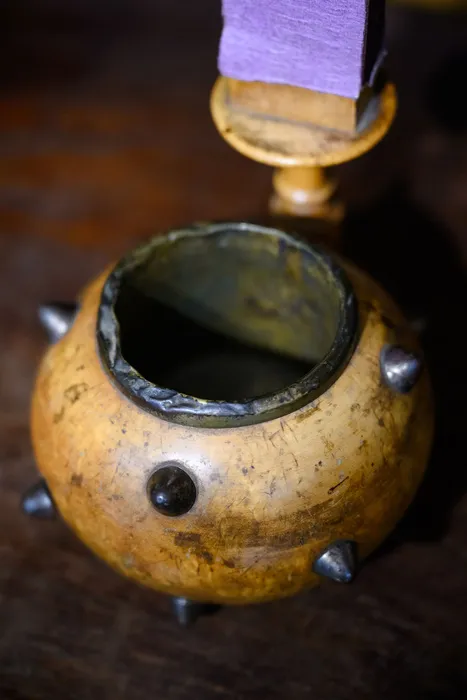 апреля 09, 20261237